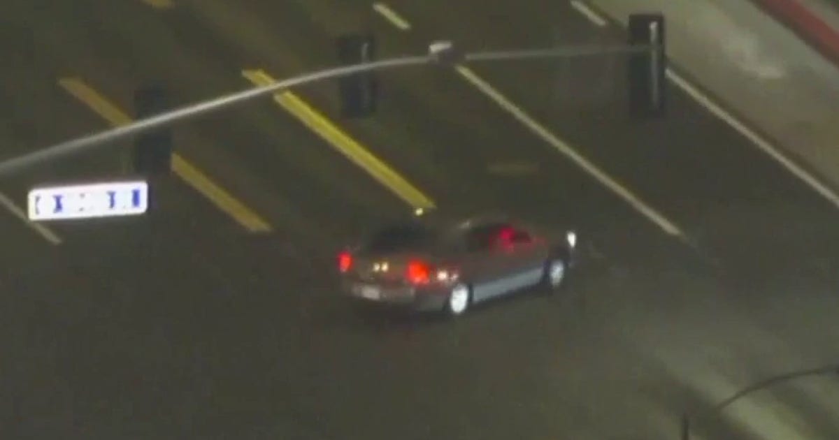 Search for suspected DUI driver in Los Angeles police chase