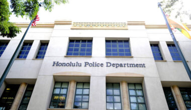 Honolulu police shoot man, 18, in McCully during stolen-car confrontation