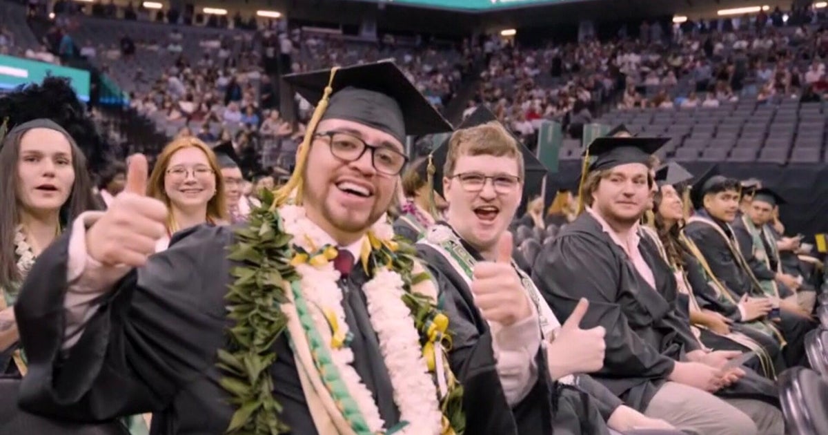 Sacramento State sees largest graduating class in history as students face challenging job market