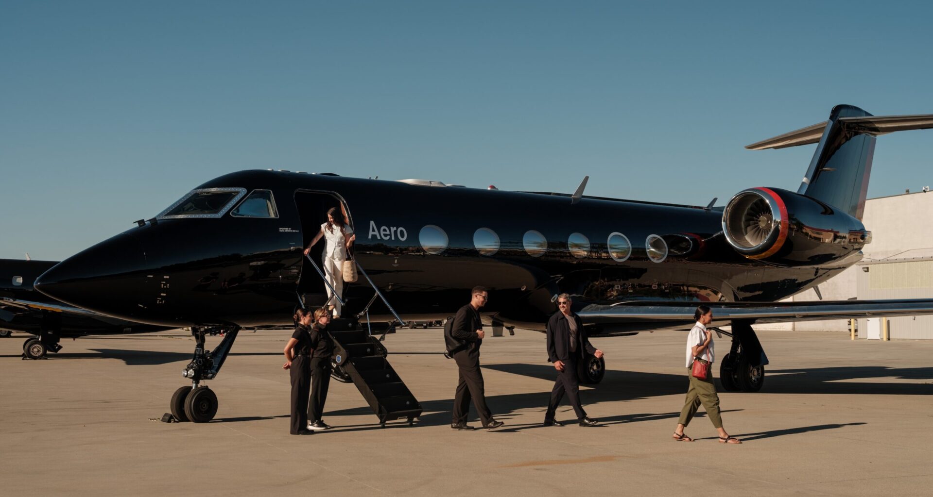 Aero Launches Direct Flights from Los Angeles to Hamptons