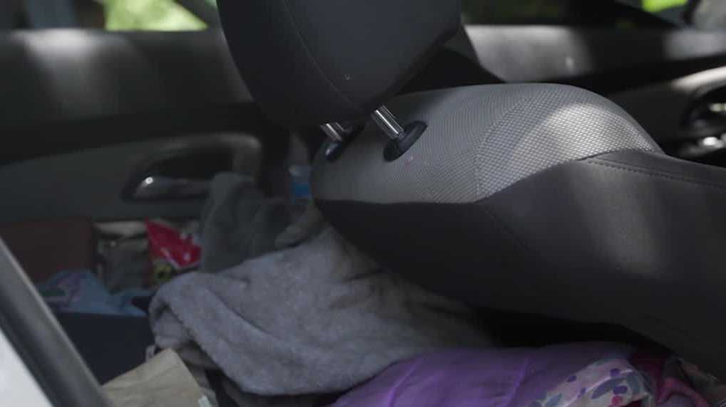 Some Sacramento families left sleeping in cars and parking lots after change to housing program