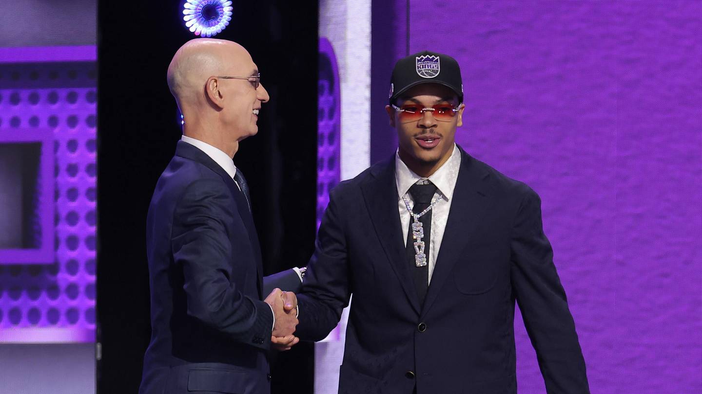Grading Kings' 1st-Round Draft: An Interesting Darius Acuff Jr-Alex Karaban Duo