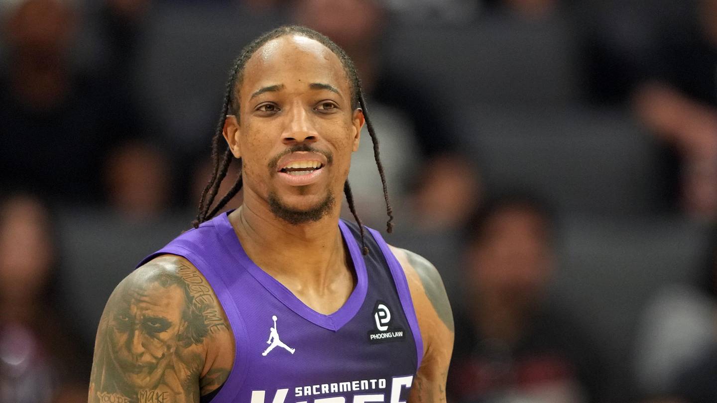 Kings Are Reportedly on the Clock to Trade DeMar DeRozan