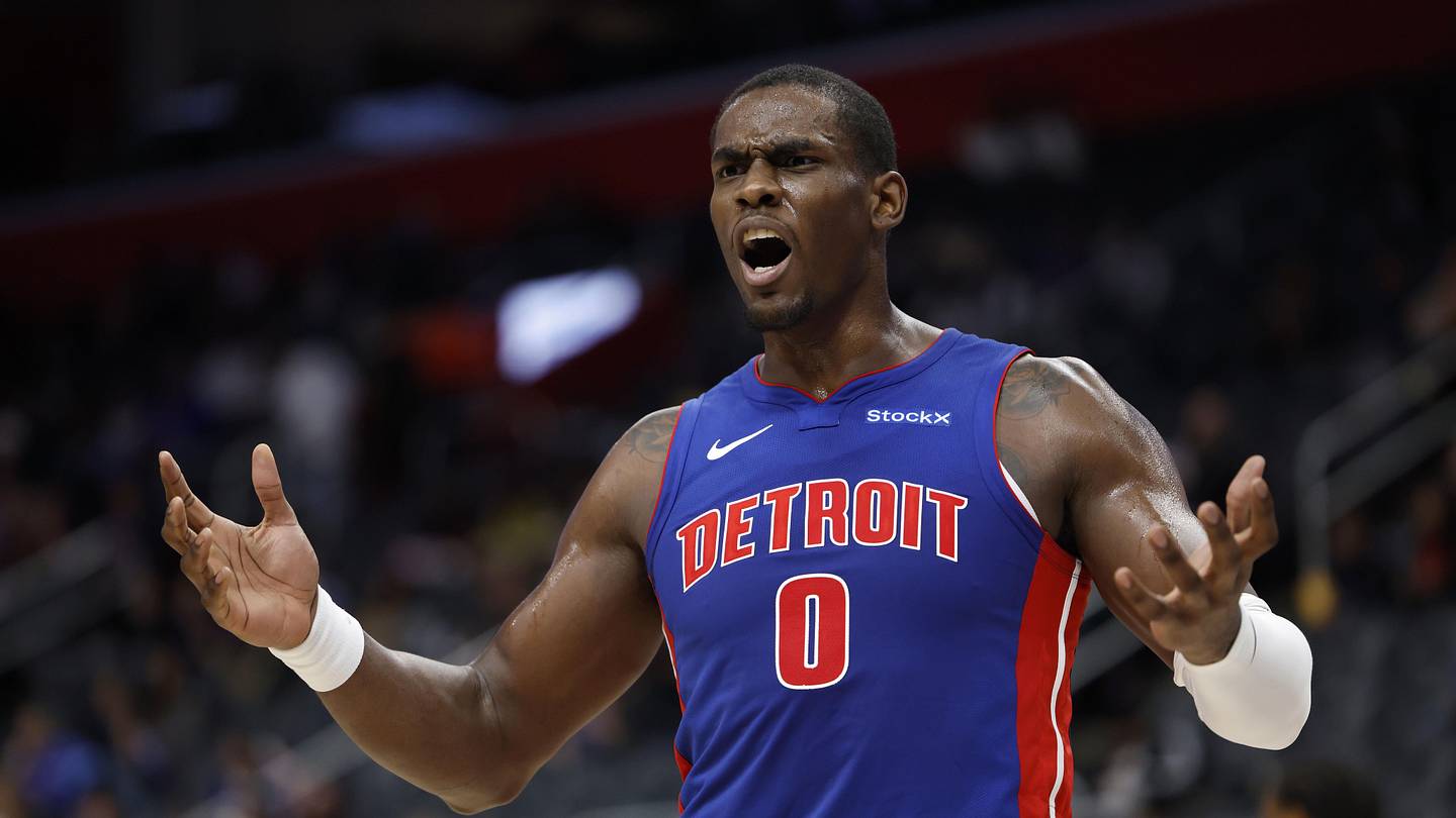 Kings Shockingly Enter Jalen Duren Sweepstakes Amid Pistons Drift