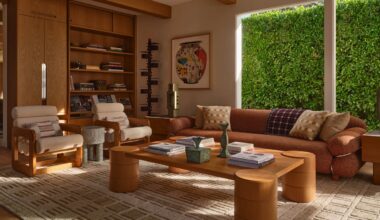 ‘Retro Surf House’ Was the Design Directive for This Carpinteria, California, Beach Home