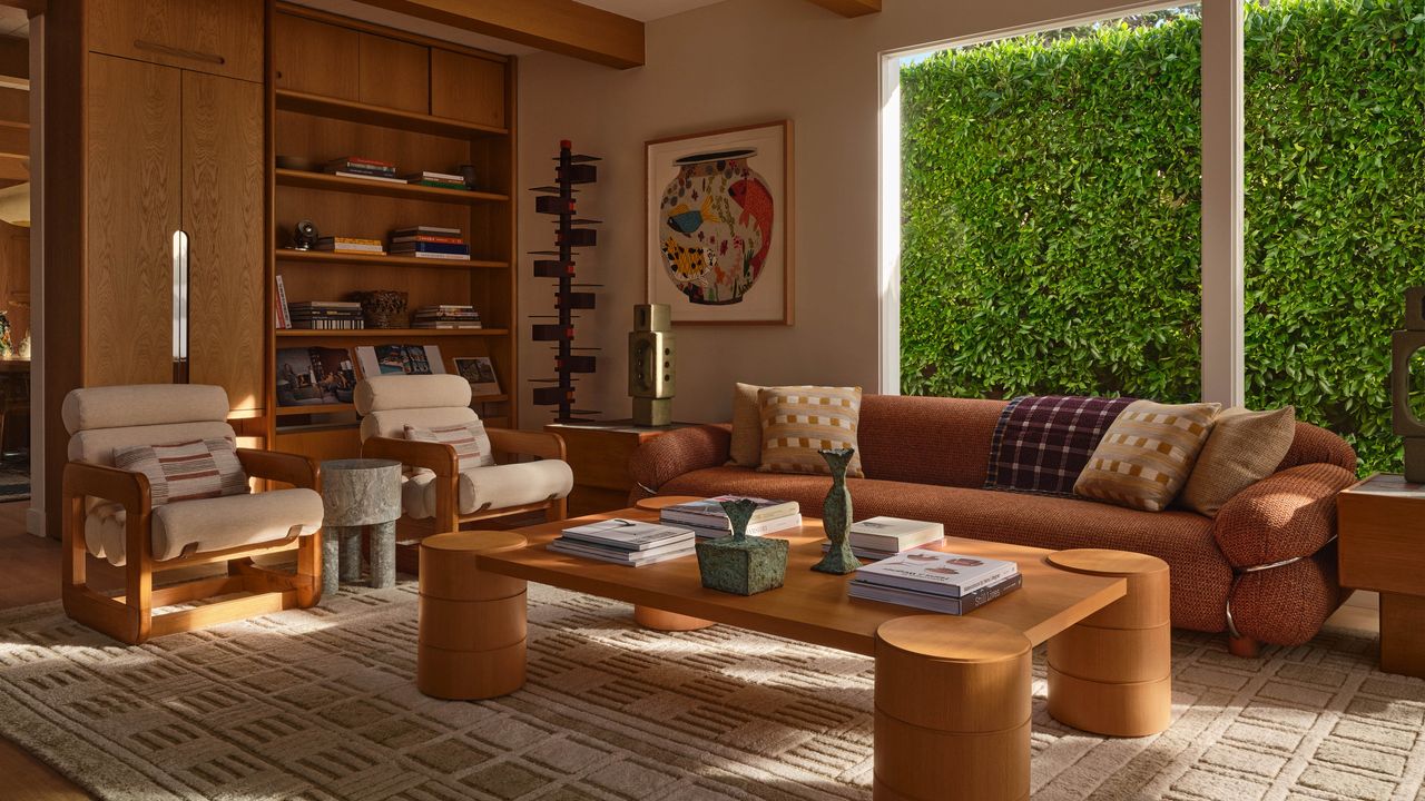 ‘Retro Surf House’ Was the Design Directive for This Carpinteria, California, Beach Home