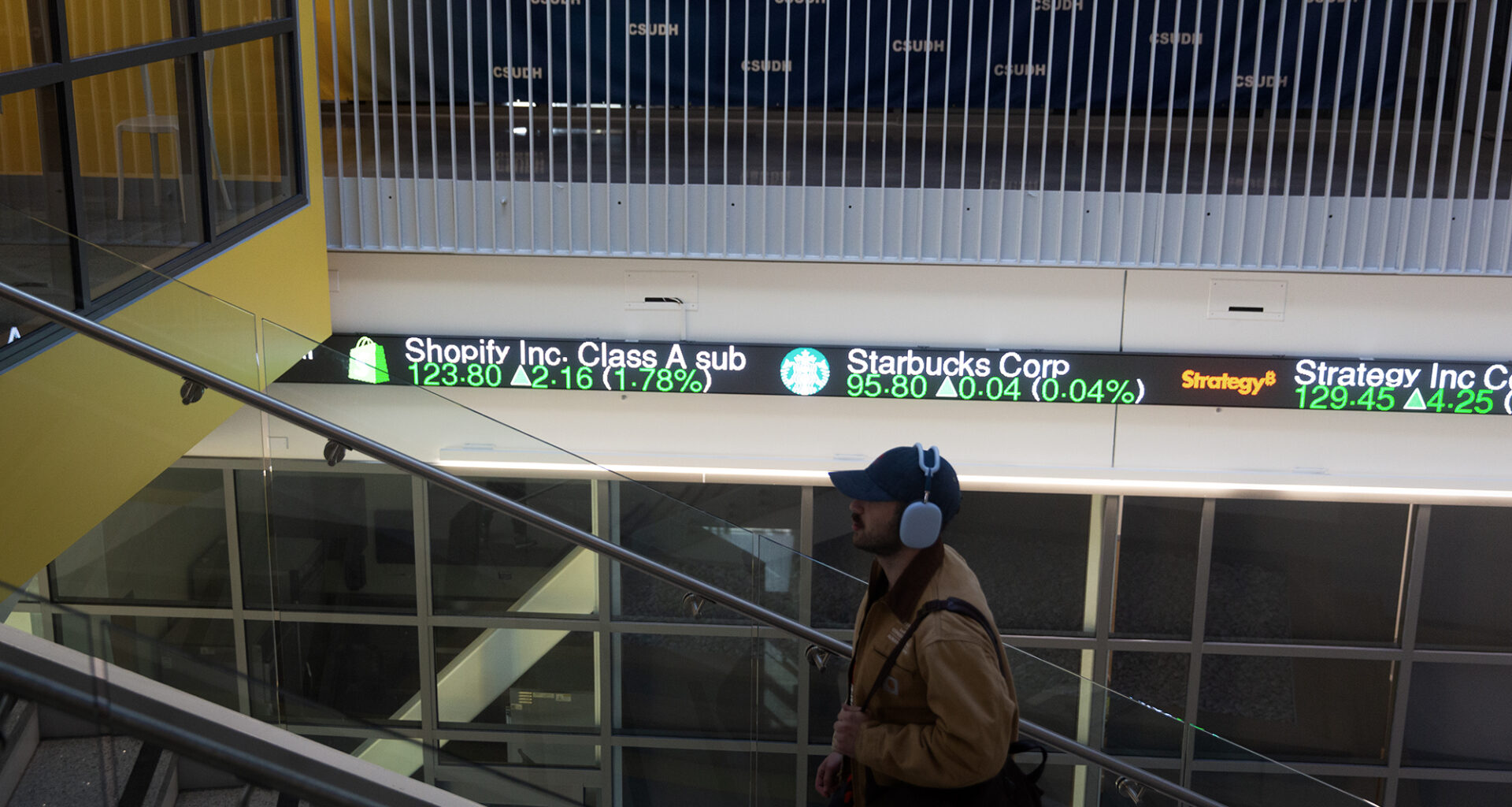 Cal State faculty push to protect their jobs from artificial intelligence