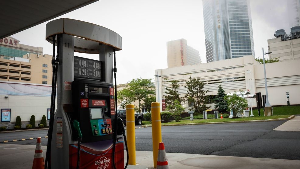 Kern County gas prices average higher than L.A. County, surprising drivers (Photo by Kena Betancur/Getty Images)