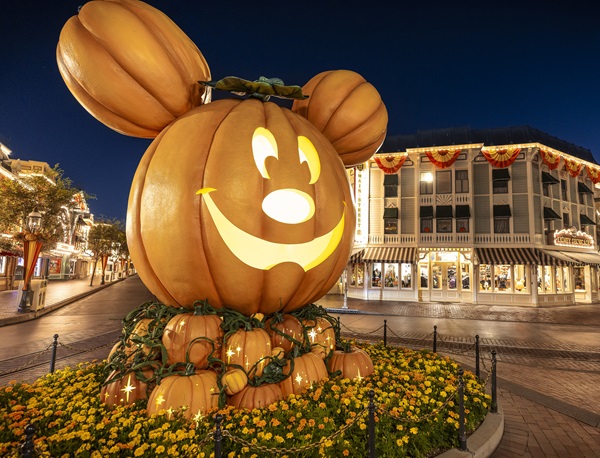 Disneyland Resort Announces 2026 Fall Festivities: Halloween Time at Disneyland Resort, Plaza de la Familia and Oogie Boogie Bash – A Disney Halloween Party