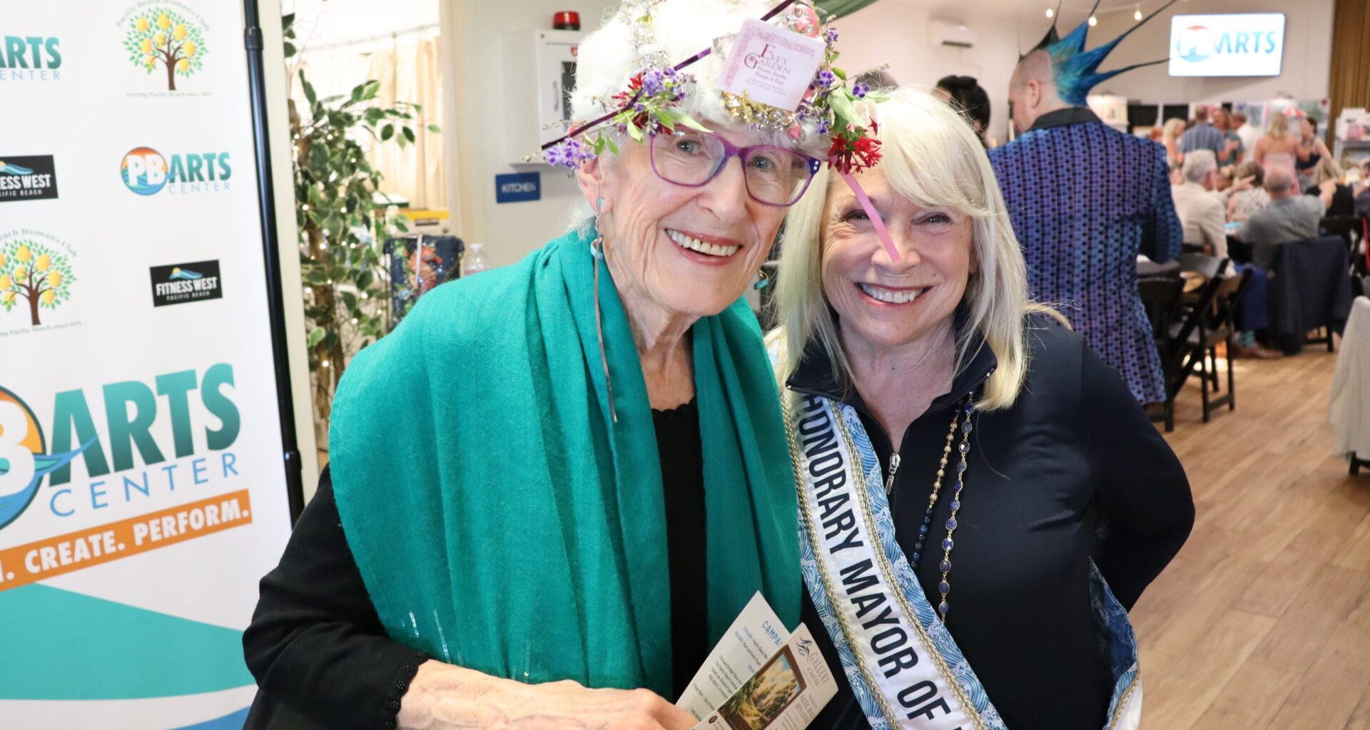Sold‑out evening for new Pacific Beach arts center