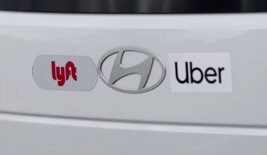 Lyft, Uber sue New York City to block driver retention law
