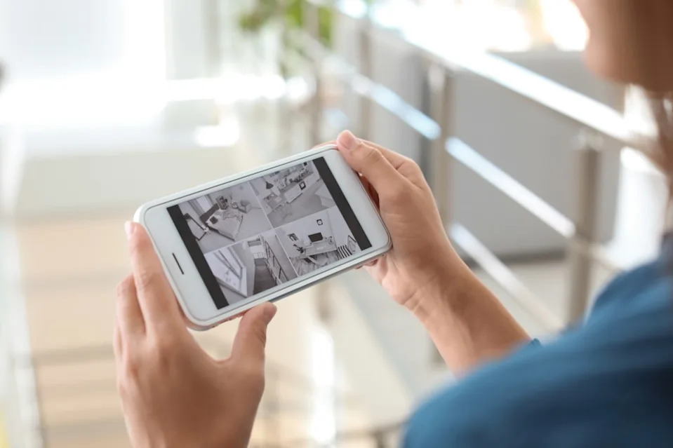 At one point, a woman found a cellphone in the bathroom recording video. New Africa – stock.adobe.com