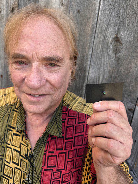 MAGIC—A black “sail,” a tiny light and a hidden power source put the flight in Tim Carter’s “fireflies.” SCOTT STEEPLETON/Acorn Newspapers