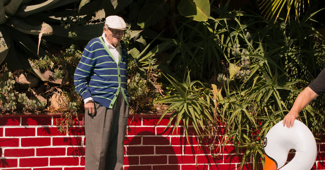 How David Hockney Taught Los Angeles to See Itself