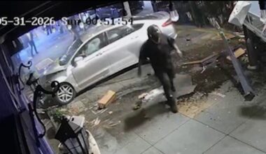 Driver flees after crashing into Castro district restaurants