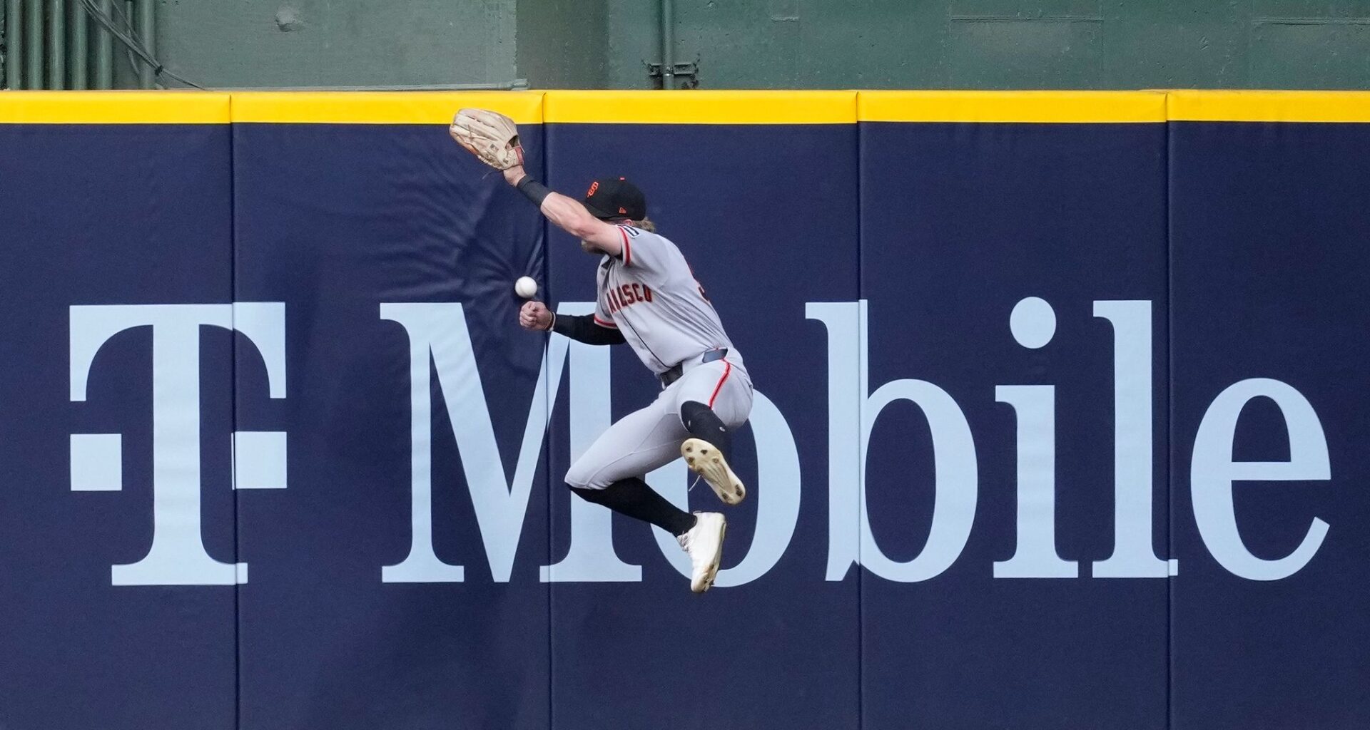SF Giants routed as Landen Roupp is roughed up by Brewers