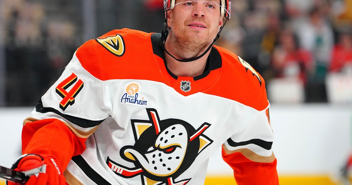 John Carlson Linked To Capitals’ Rival In Metropolitan Division