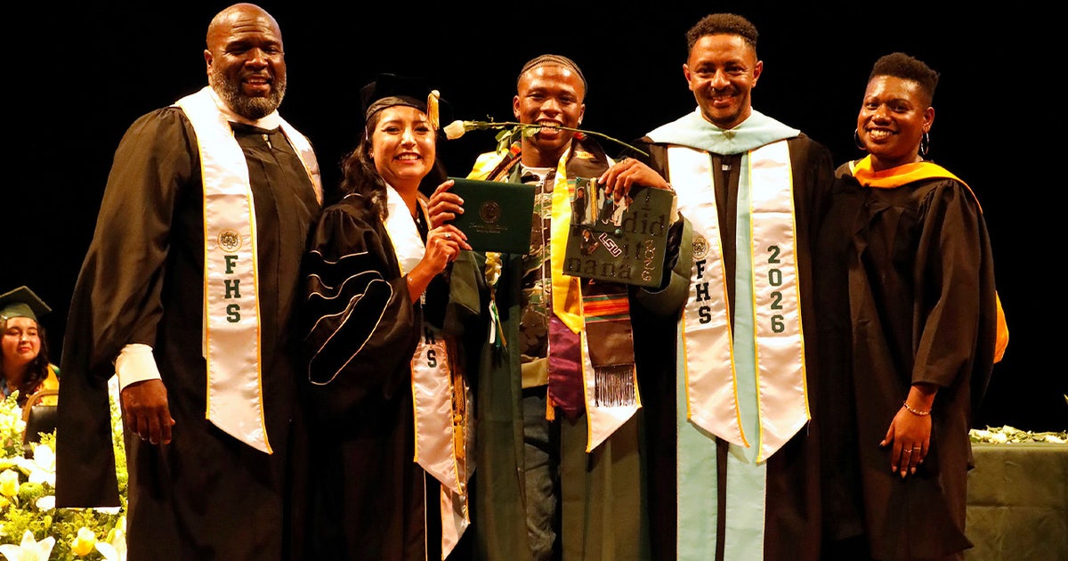 In a joyful ceremony, Oakland teen, school valedictorian, challenges his class to find their ‘why’