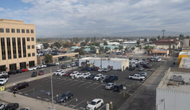 Bakersfield bank hostage standoff ends in FBI killing suspect