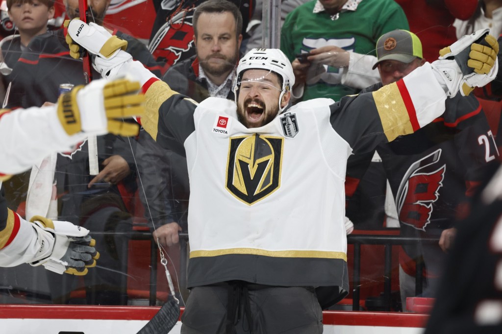 Vegas Golden Knights' Tomas Hertl gets help from ex-teammate Joe Pavelski