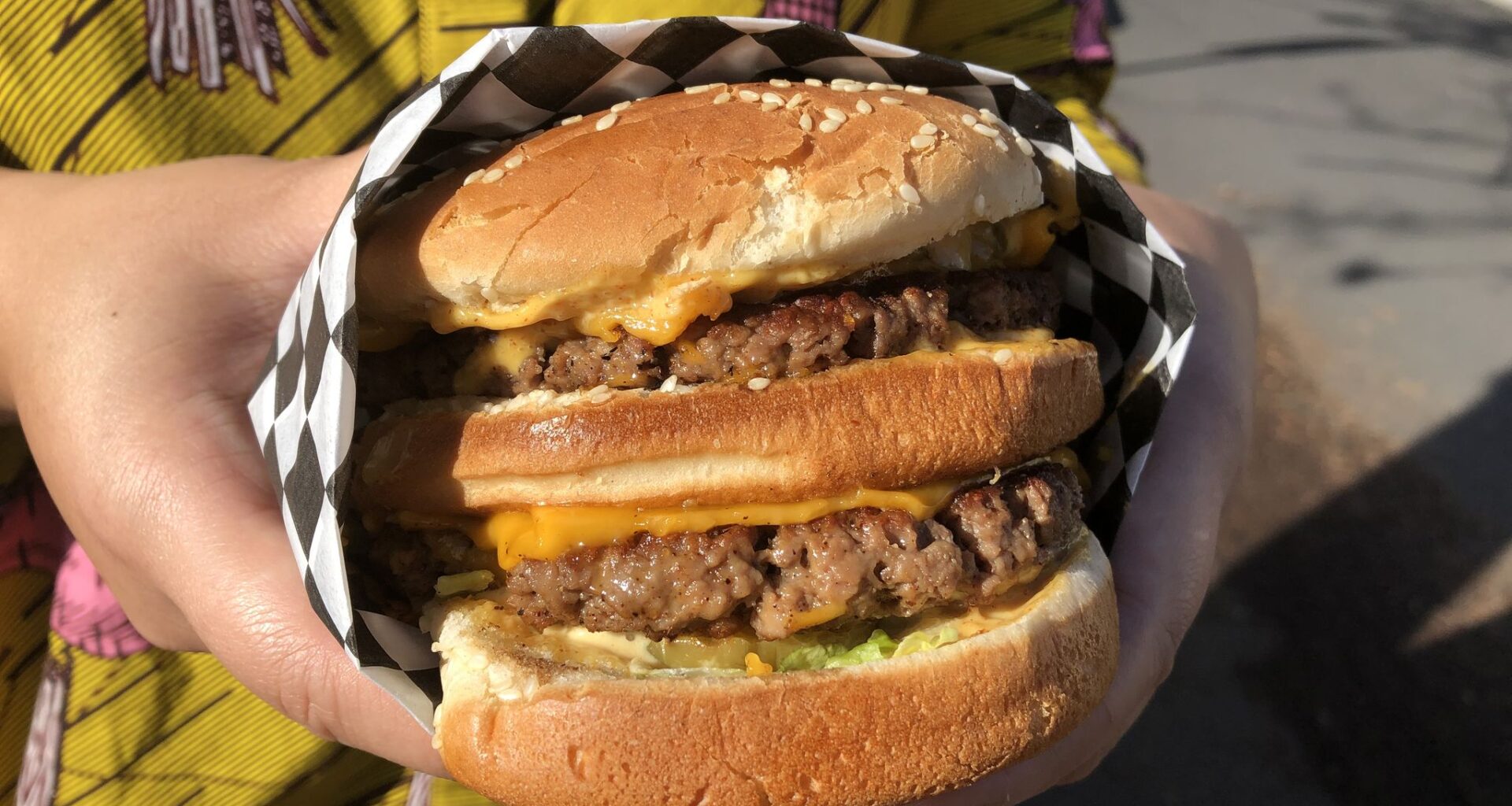 Malibu’s Burgers, vegan smashburger restaurant, to close in Oakland