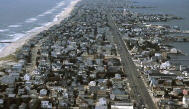 New Jersey man dies after getting caught in a rip current on Long Beach Island