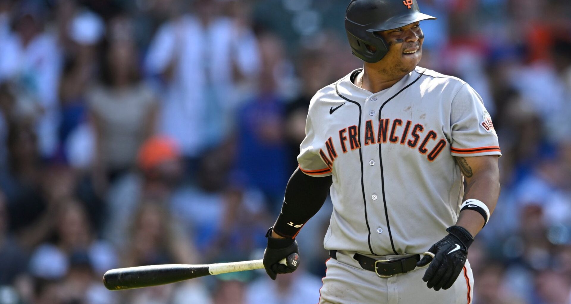 SF Giants, one out from win, instead fall to Cubs in 10 innings