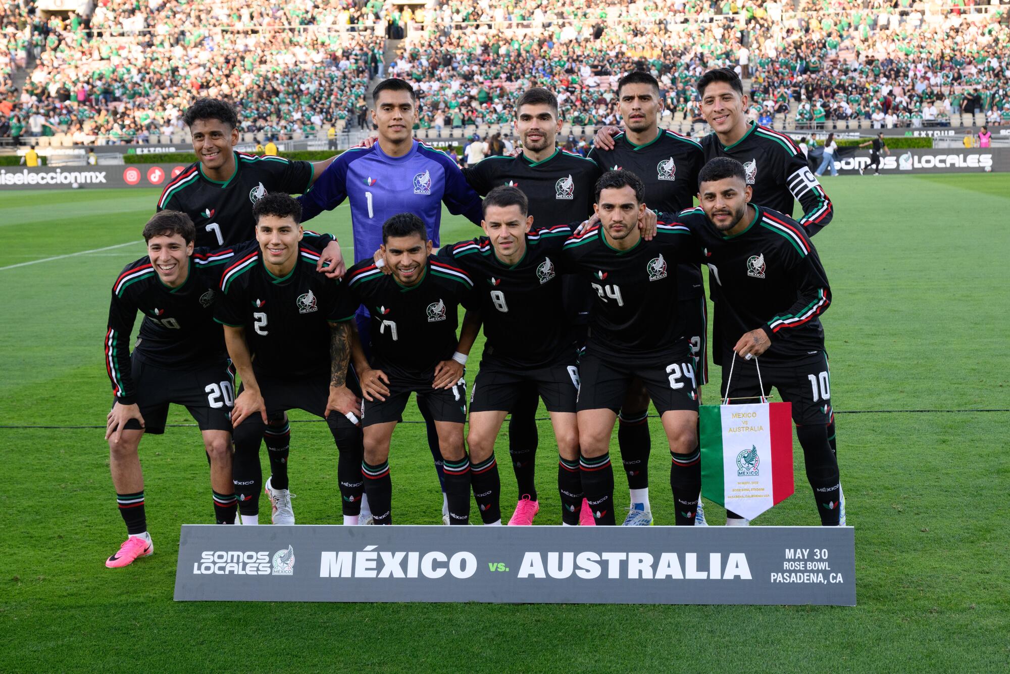 Mexico players pose for a team photo before a friendly on May 30 at the Rose Bowl.