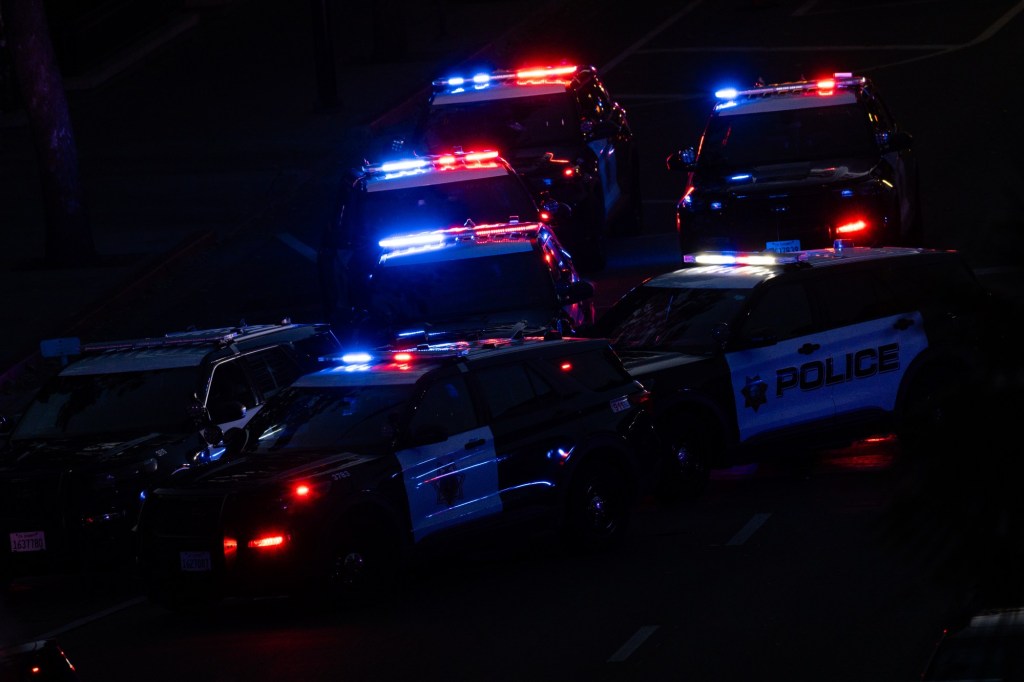 San Jose police briefly close Highway 101 while arresting armed suspect