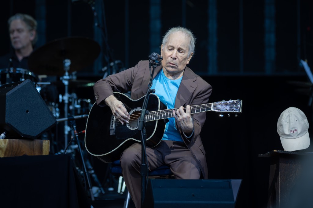 Paul Simon delivers a night of classic songs to Hollywood Bowl audience – San Gabriel Valley Tribune