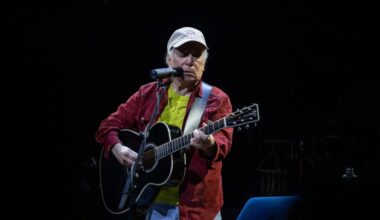Traffic advisory issued for Paul Simon concert due to downtown train derailment – San Diego Union-Tribune