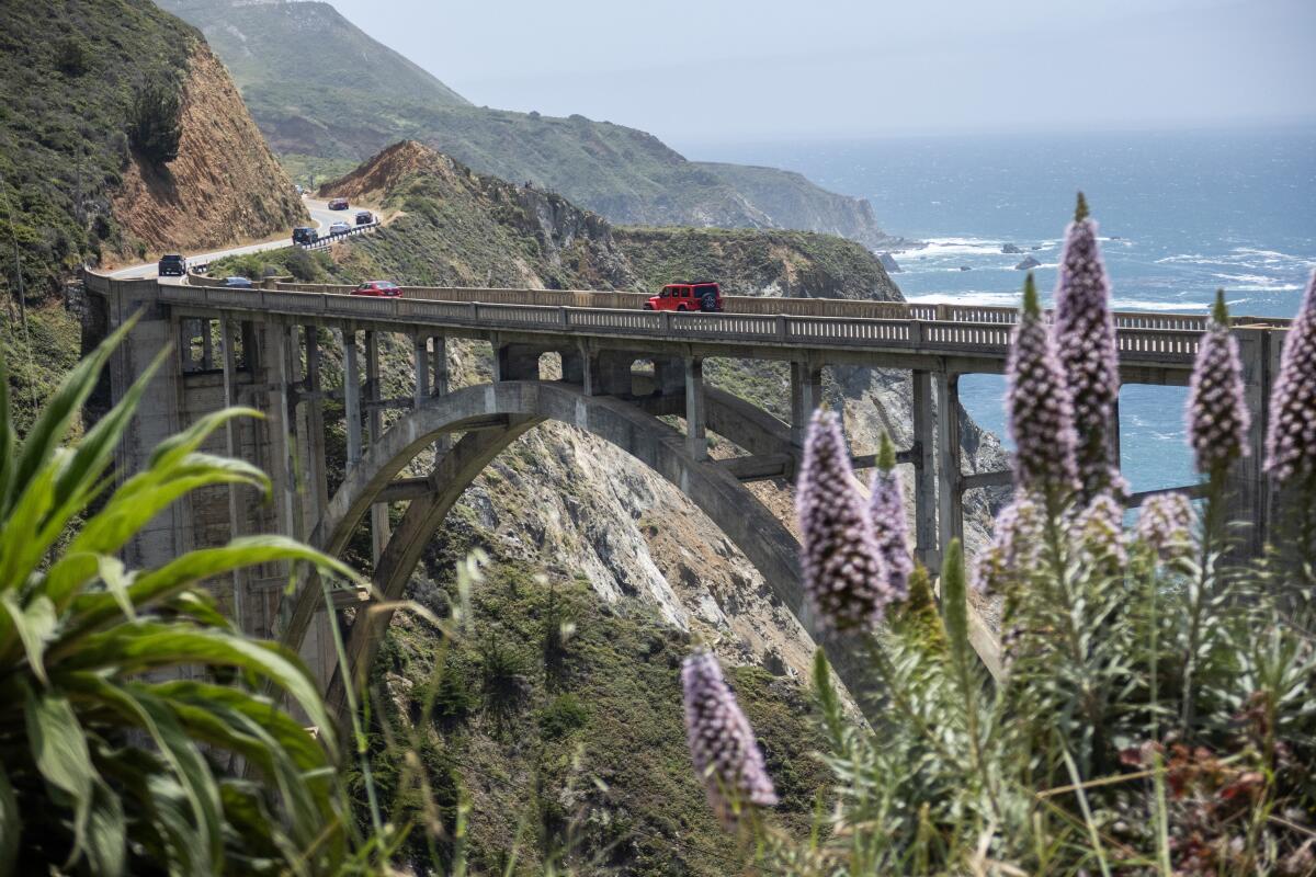 Traffic crosses Bixby Bridge in Big Sur