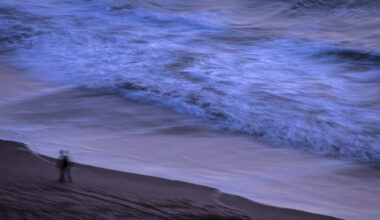 Rip currents and sneaker waves to hit Northern California coast