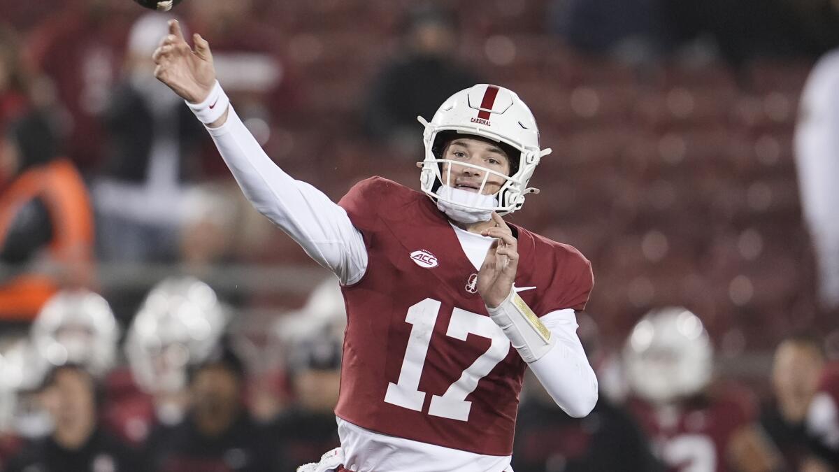 Stanford quarterback Charlie Mirer during a game last season.