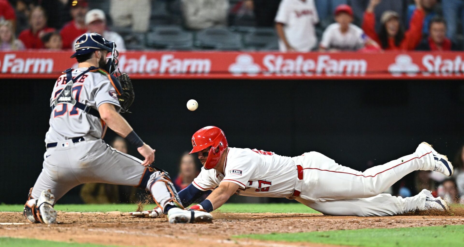 Houston Astros: Two plays at plate pivotal in win over L.A. Angels