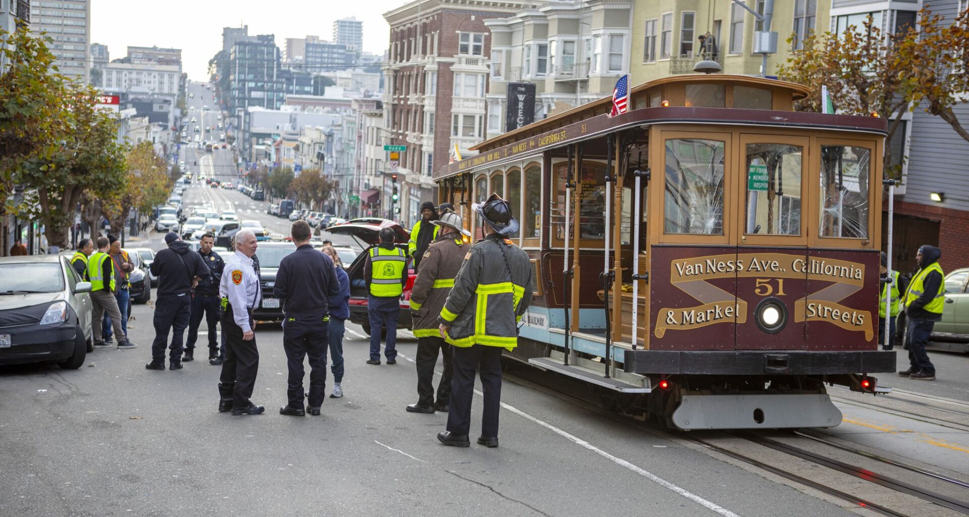 Shoplifting suspect killed, SF officers injured outside Trader Joe’s