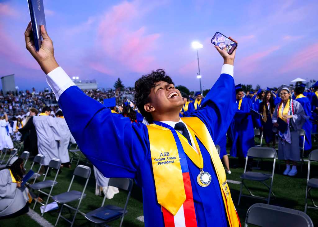 Valencia High Graduation 2026: Our best photos of the ceremony – Orange County Register