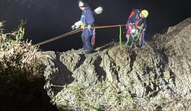 Injured hiker rescued from foggy San Francisco cliffside