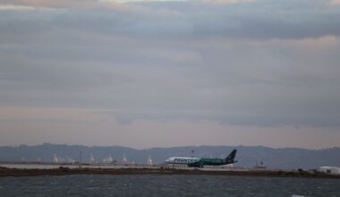 OAK reclaims low-cost carrier with $49 flights after it left years ago