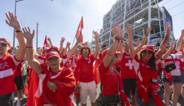 Scorching heat sends FIFA World Cup fans to Levi's Stadium concourse