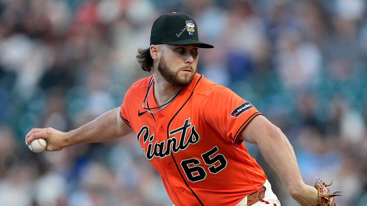 Left-wing sportswriter angrily criticizes Giants players for protesting Pride Night hats: 'Do better'