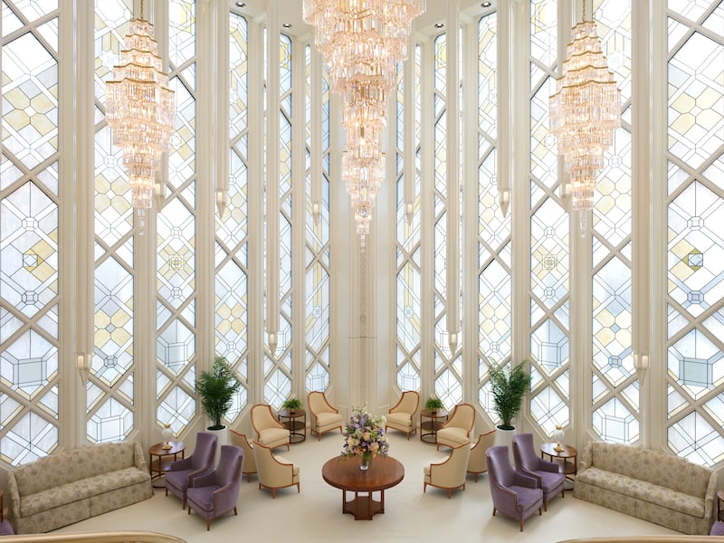 The celestial room of the San Diego California Temple.
