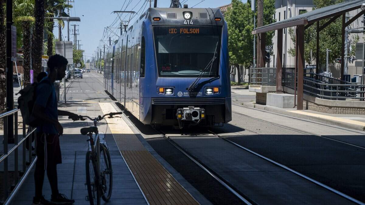 Sacramento new light rail trains will be quieter. Here’s why