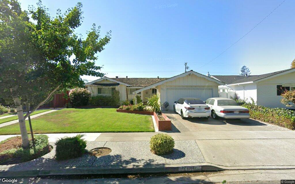 Malaga Dr. 2611 - Google Street View
