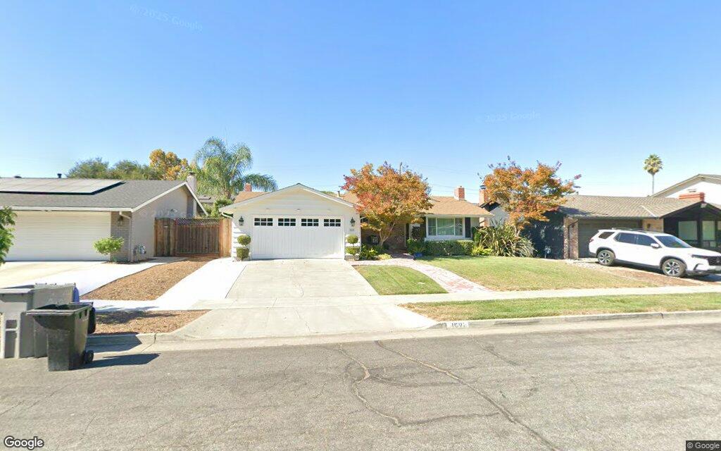 Glenfield Dr. 1611 - Google Street View