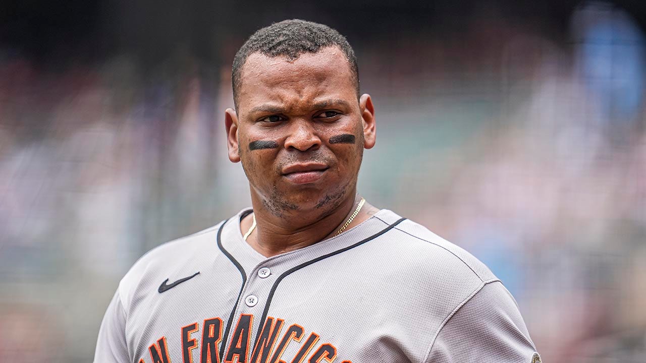 San Francisco Giants ready to sell star players ahead of trade deadline as Buster Posey's rebuild unravels