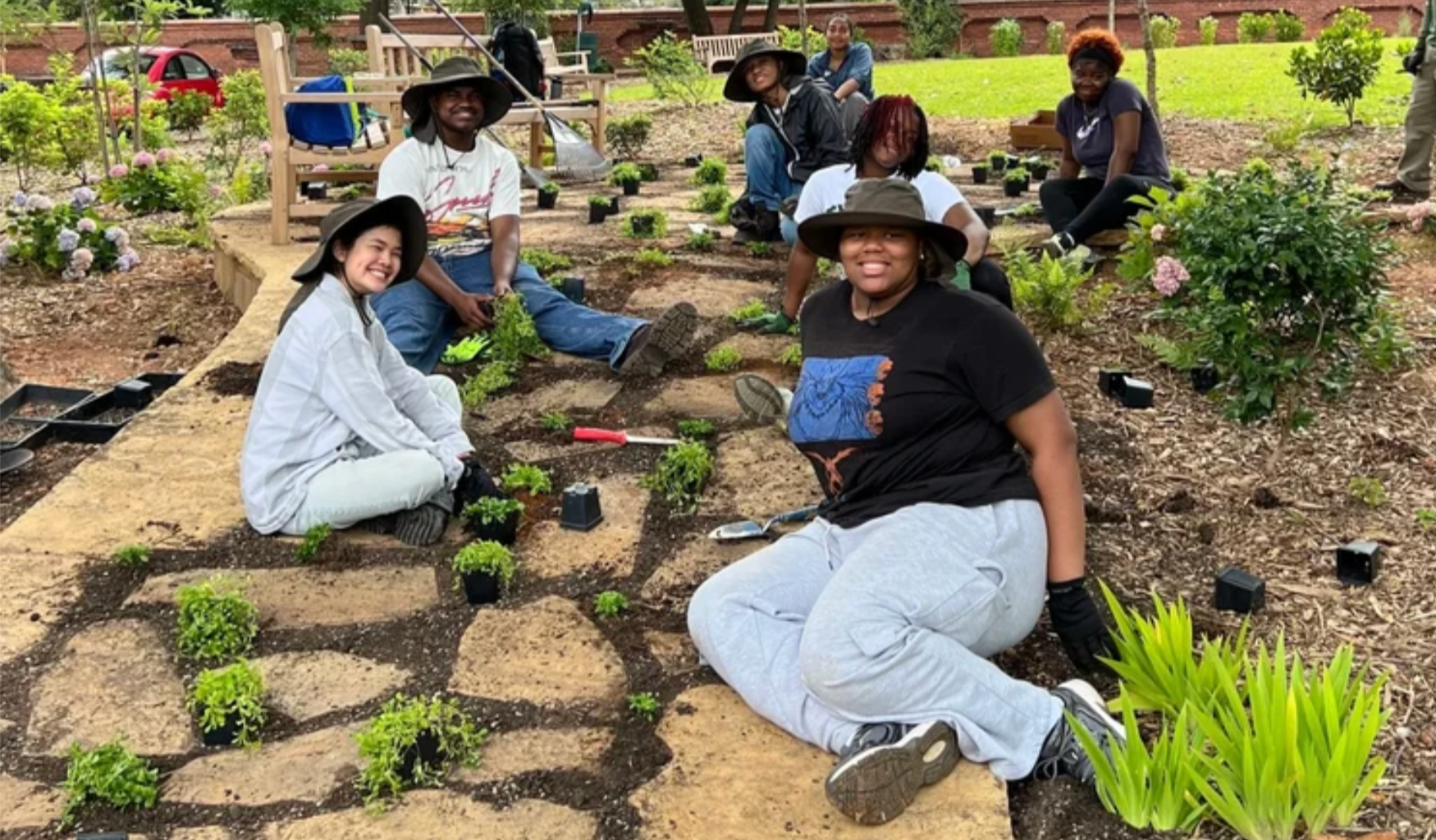 Oakland Roots Academy wins top AASLH history awards