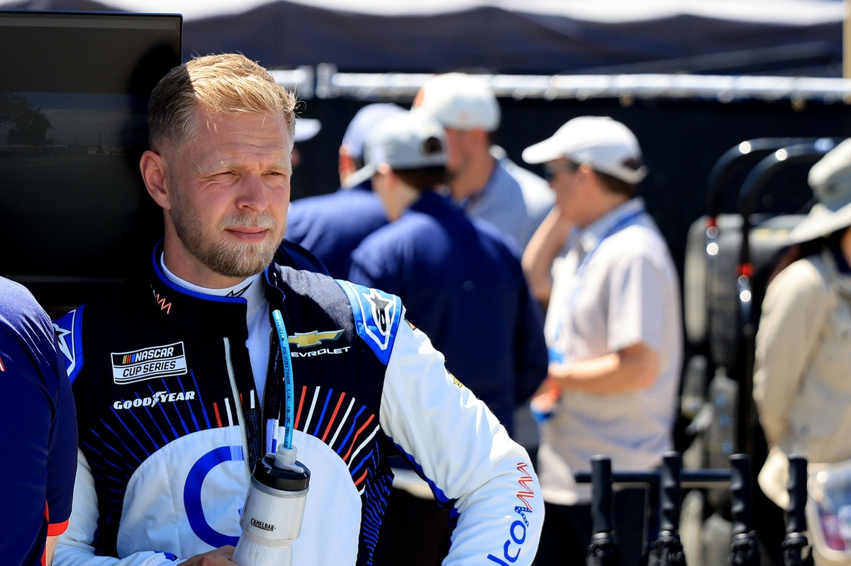 Kevin Magnussen tells Noah Gragson to "f*** off" in tense NASCAR confrontation