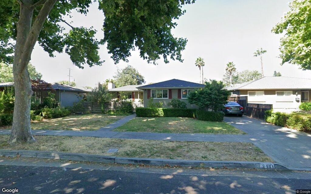 Parkwood Wy. 2161 - Google Street View