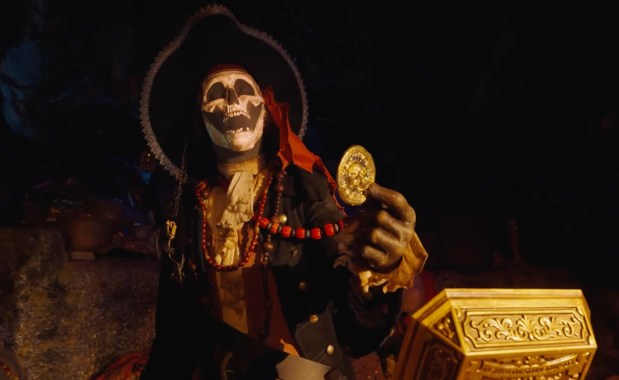 The next-gen Hybrid Front Projection technology in use on the Pirates of the Caribbean at Disneyland. (Courtesy of Disney via the official Walt Disney Imagineering YouTube channel)